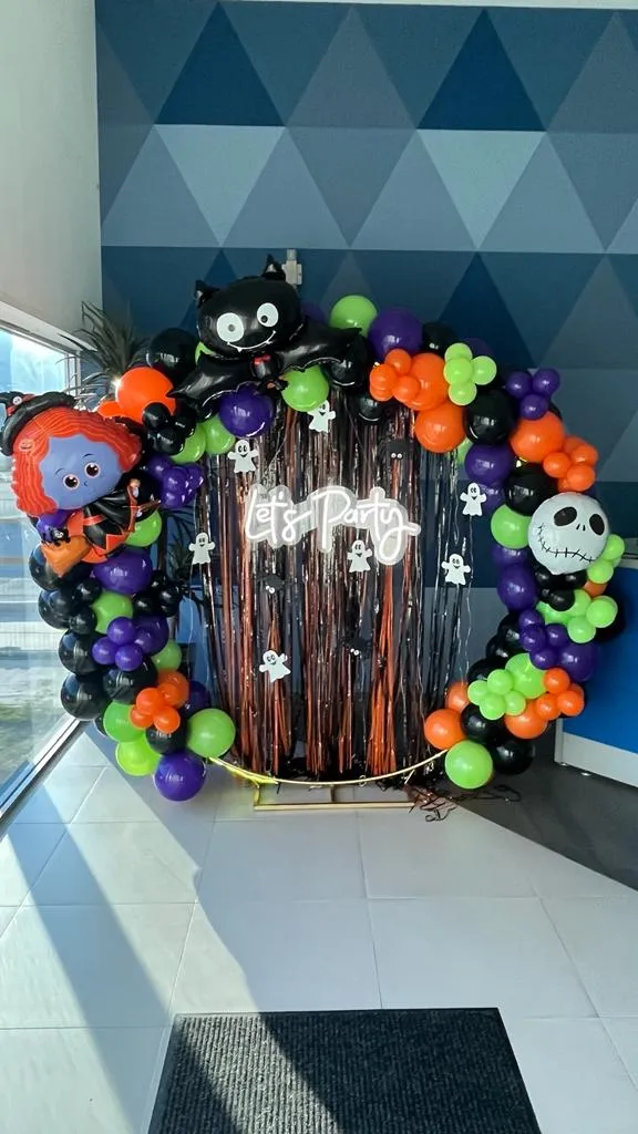 Aro decorado: 6afbb8a0 95e1 4f47 b0f8 6821d7a6921d